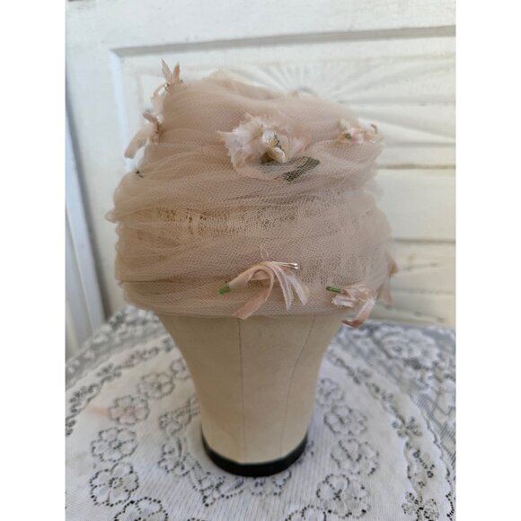 Vintage 40's Net/Tulle/flower Turban Style Hat Beige - Picture 1 of 15